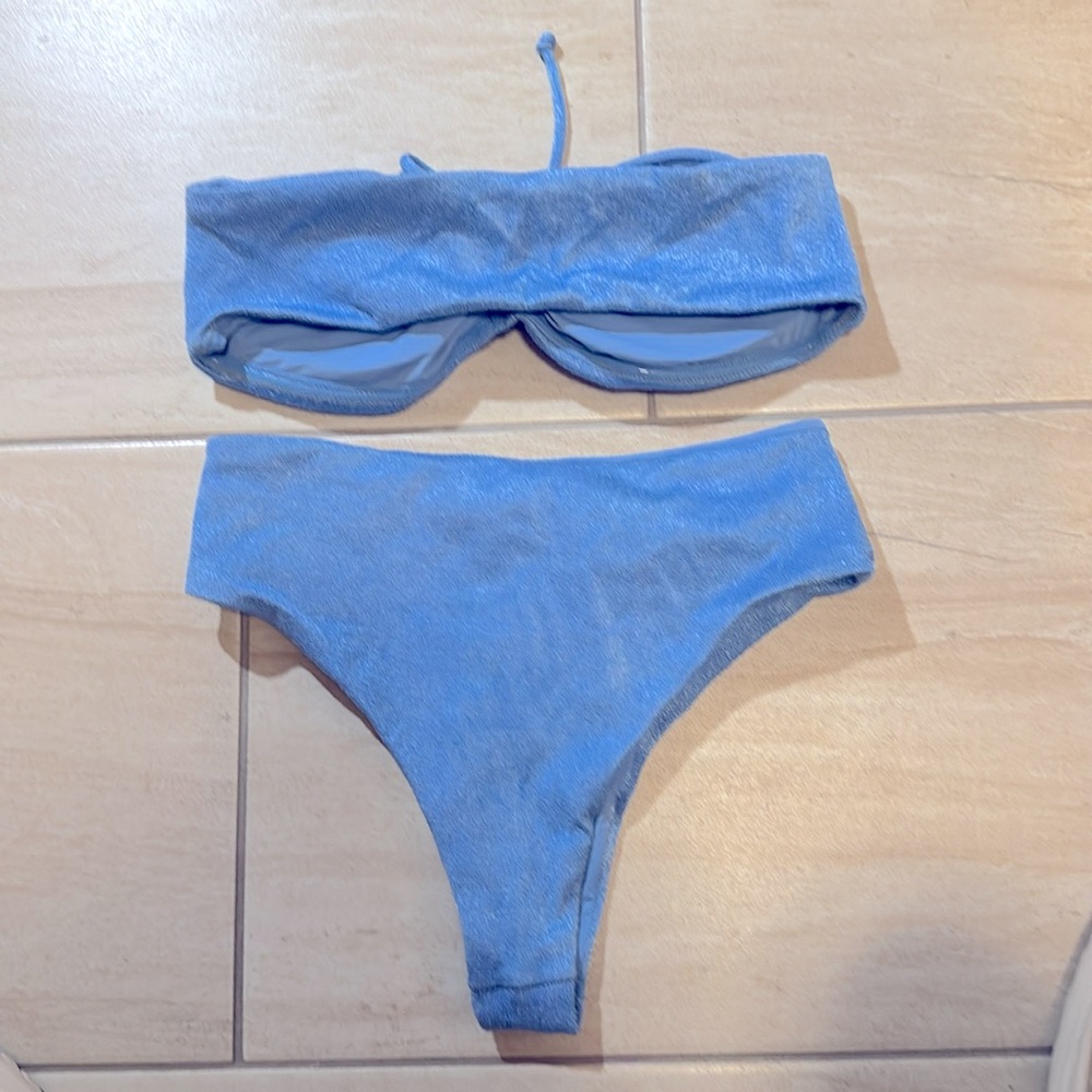 Devon Windsor Blue metallic Bandeau Bikini Set size small - Picture 3 of 4